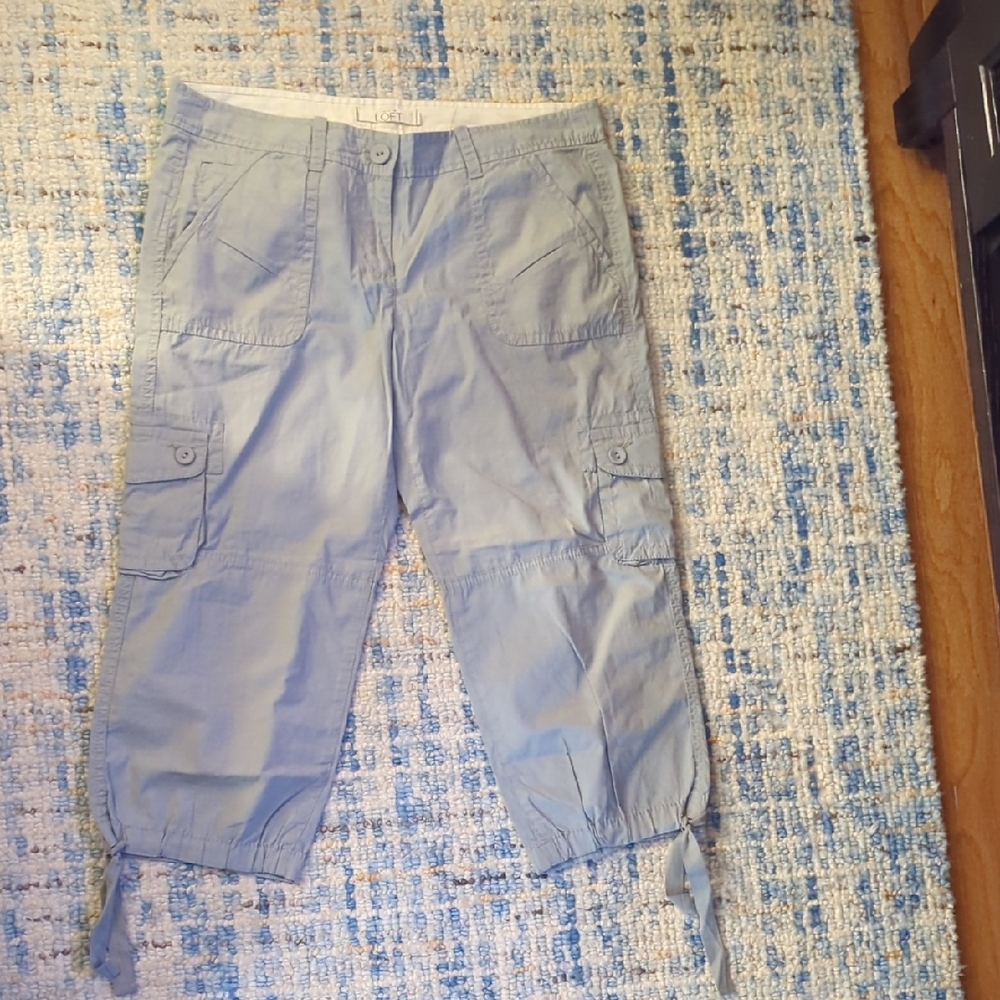 LOFT Gray Casual Capris